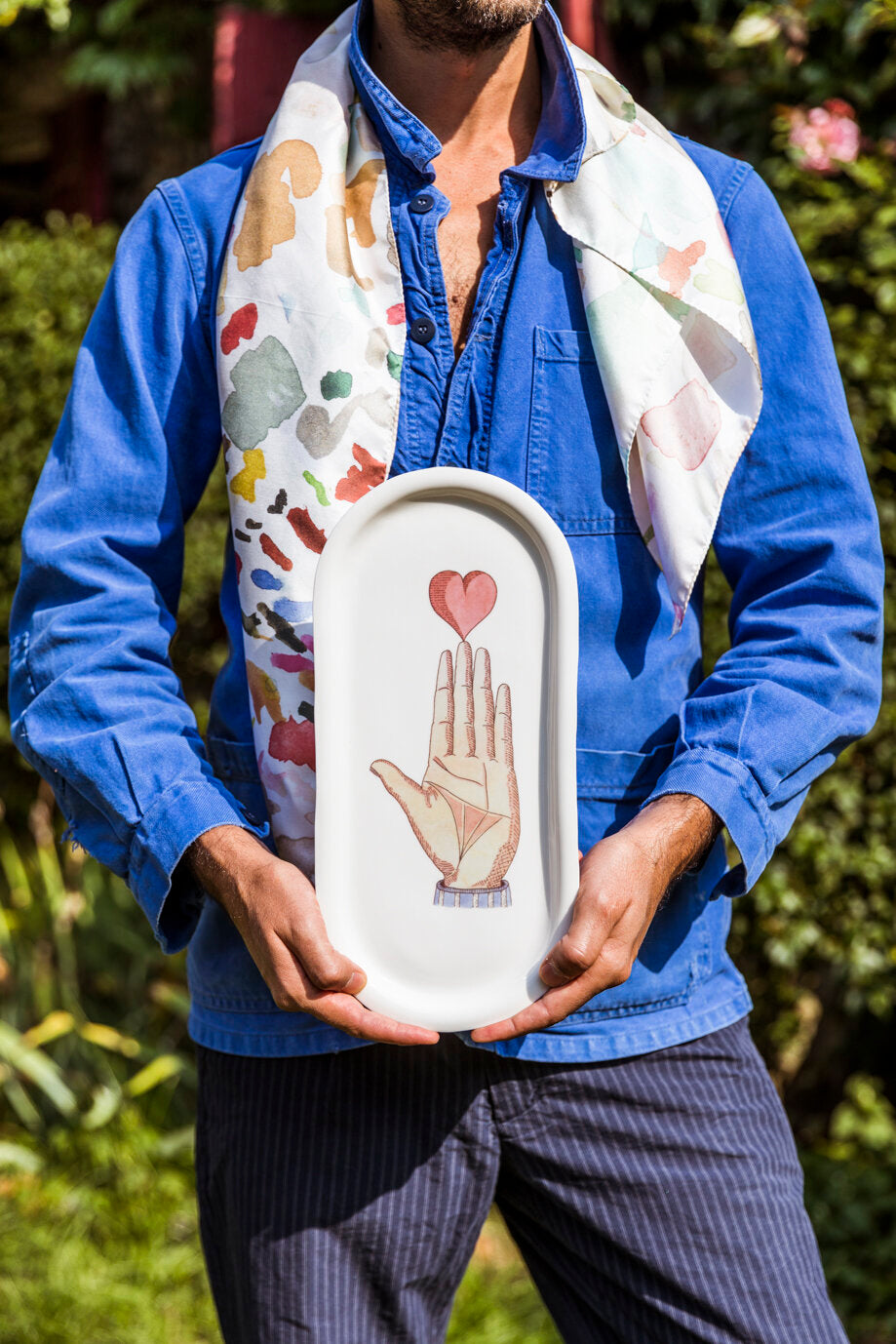 トレイ |ハート・オン・ハンド